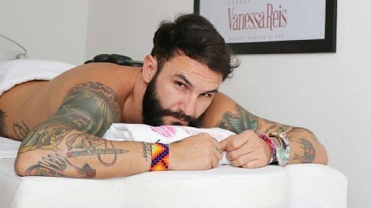 Polêmico:Ex BBB... #iCvYO2EA