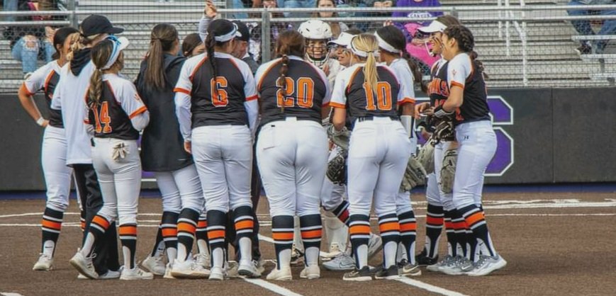 Softball 🍑 #6oTMoD8A