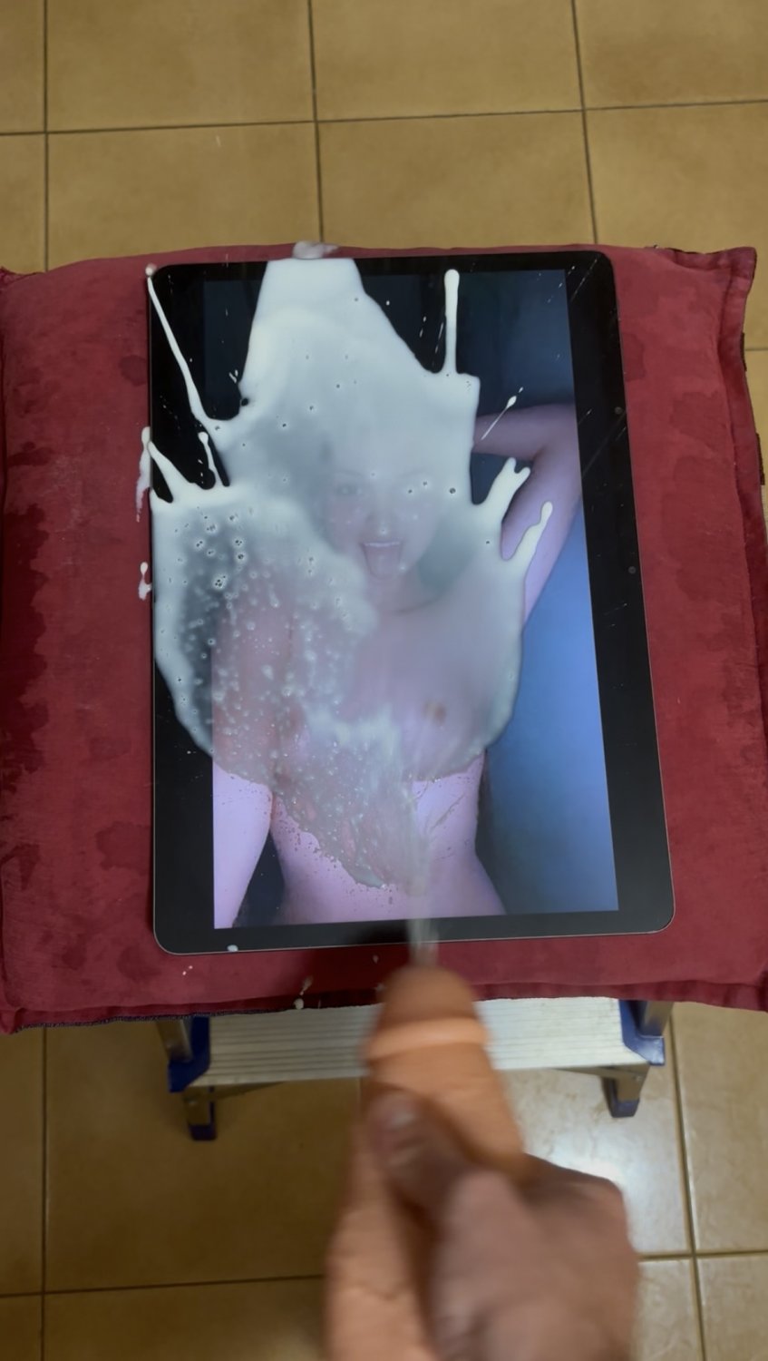 Cum tribute to sexy naked girl (fake cock) (request) #bUtVm6bR