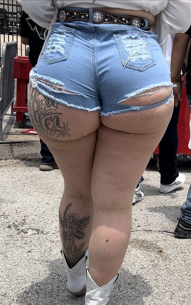 THICK ASS COWGIRL #3lXQPK1c